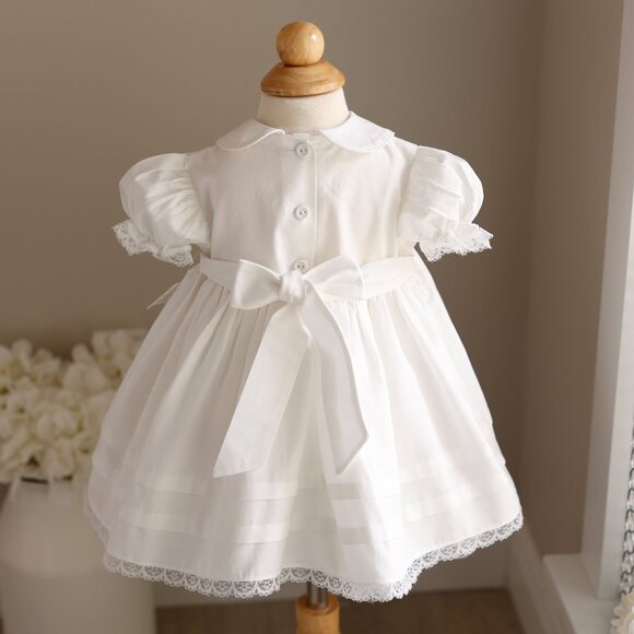White Smocked Dress 9 Months Hand Embroidery Flower Girl Spring Portrait RARE - Picture 6 of 8